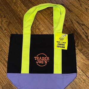 🎃Trader Joe’s Halloween Canvas Tote Bag NWT
